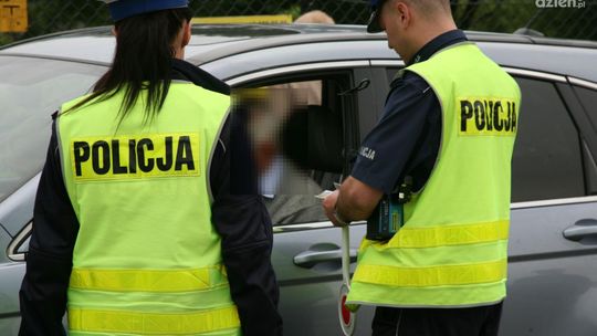 Kierowcy nie korzystają z pasów, policja sprawdza