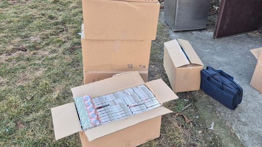 Kilka tysięcy paczek nielegalnych papierosów zabezpieczone przez policję