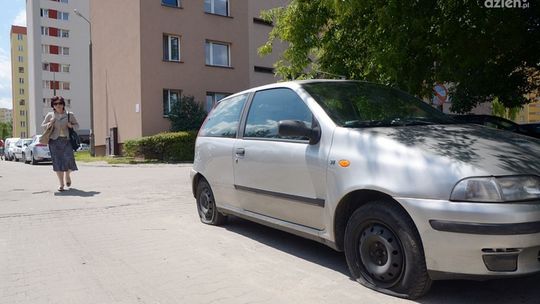 Kilkanaście aut zniszczonych na Borkach!