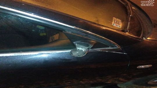 Kilkanaście zniszczonych aut na XV-leciu 