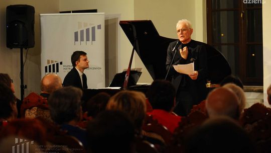 „Kobieta i mężczyzna” w Szydłowcu