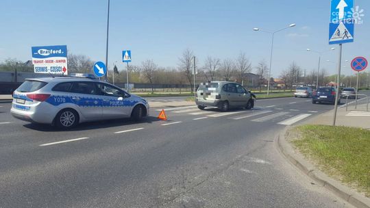 Kobieta potrącona na przejściu