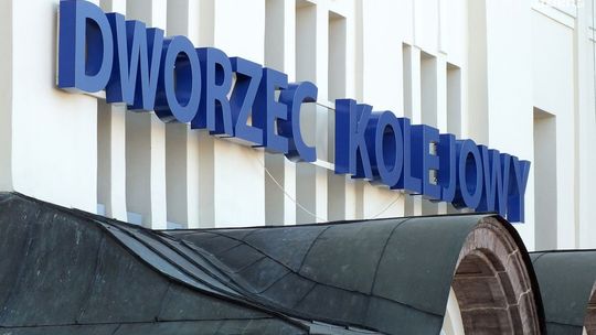 Koleją na majówkę