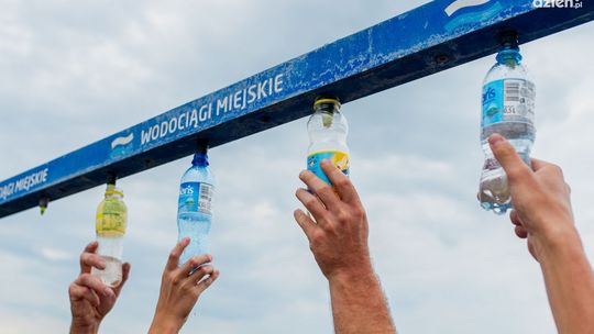 "Kolejki i brak wody" - widzowie Air Show wściekli