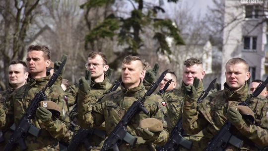 Kolejni ochotnicy dołączyli do Wojsk Obrony Terytorialnej