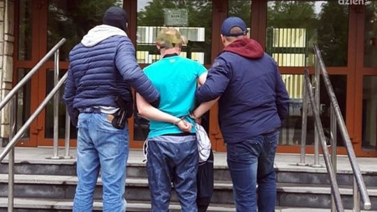 Kolejni  poszukiwani w rękach policji