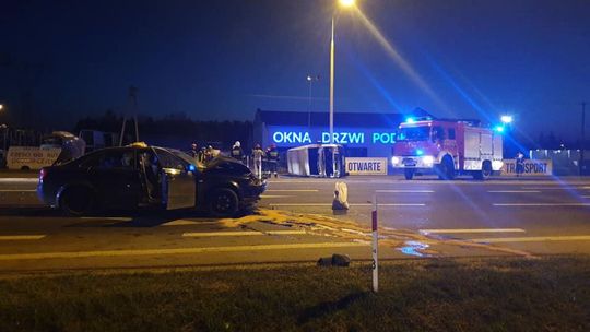 Kolizja w Wielogórze. Jeden samochód niemalże dachował