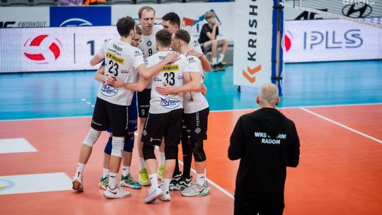 Kompromitacja Czarnych. Radomianie przegrali z uczniami SMS-u Spała