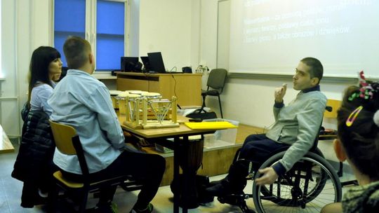 Komunikacja alternatywna na UTH