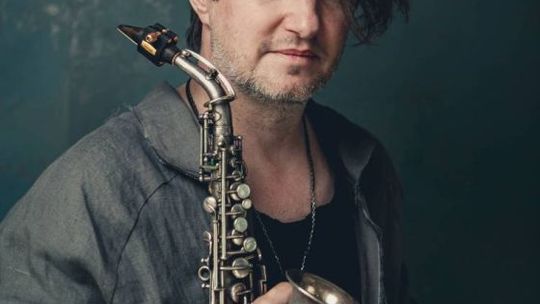 Koncert Grzecha Piotrowskiego na Dzień Kobiet