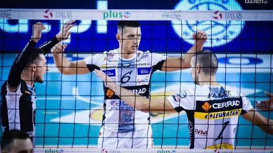 Koncert na bloku i wygrana Czarnych!