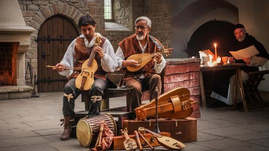 Koncerty popularyzujące europejską muzykę dawną, w tym postać Mikołaja z Radomia