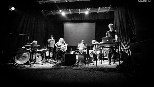 Koncert zespołu Innercity Ensemble w Czytelni Kawy