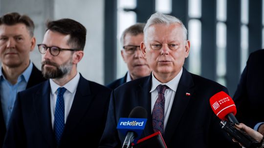 Konferencja PiS na wiadukcie. O czym mówili parlamentrzyści?