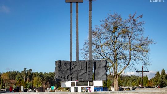 Koniec remontu pomnika i kwater wojennych na Firleju