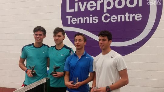 Konrad Fryze na podium w Liverpoolu