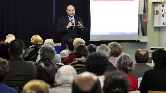 Konsultacje społeczne - czy są potrzebne?
