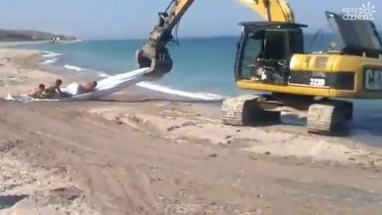 Koparką nad morze - nie ma mowy o nudzie