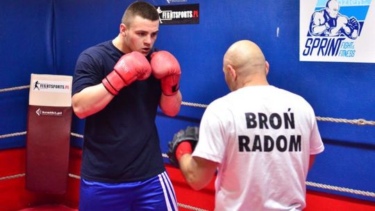 Kopytowski nokautuje na gali MMA