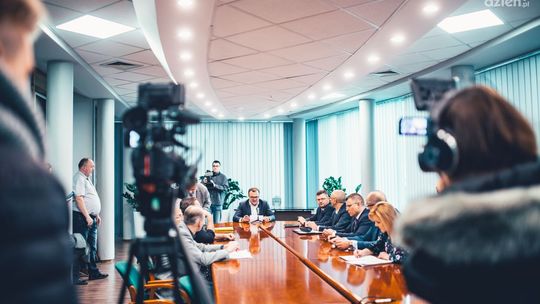 Koronawirus. Służby zdały raporty