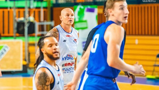 Koszykarze HydroTrucku po pierwszym sparingu. Radomianie nieznacznie ulegli Legii Warszawa