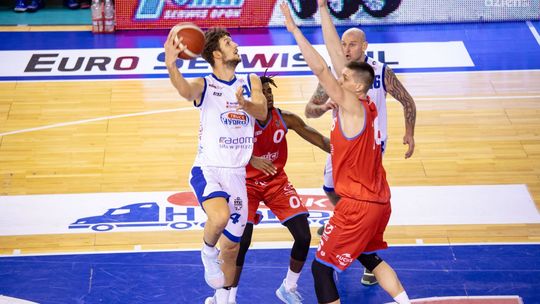 Koszykarze HydroTrucku powalczą z GTK. Faworytem nie będą