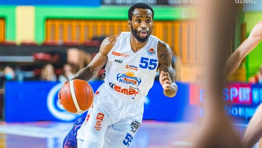 Koszykarze i trenerzy wyróżnieni. Hinds najlepszym strzelcem!