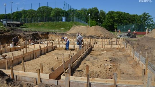 Kowala. Powstaje nowa szatnia przy boisku gminnym