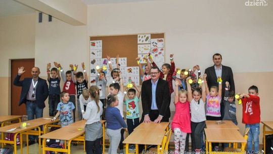 Kozienice. Uczniowie PSP nr.4 otrzymali odblaski