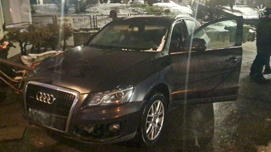 Kradzione samochody i podrabiane tablice