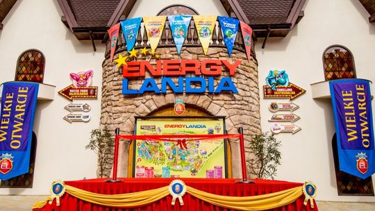 Krajowa turystyka na światowym poziomie! Jak kupić bilety w dobrej cenie? Kierunek Energylandia!