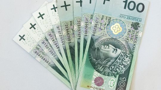 Kredyt na 25 tysięcy złotych. Gdzie szukać najlepszej oferty?