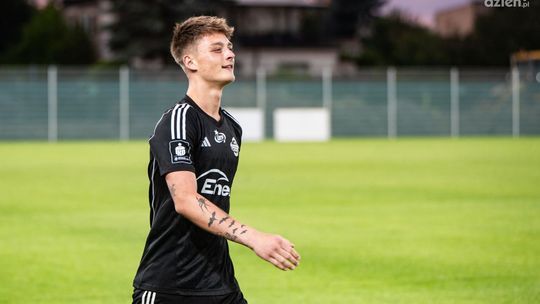 Krystian Harciński podpisał profesjonalny kontrakt z Radomiakiem Radom