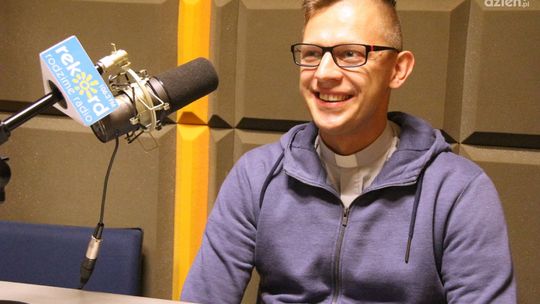 Ks. Grzegorz Opiela - Rozmowa w studiu lokalnym Radia Rekord