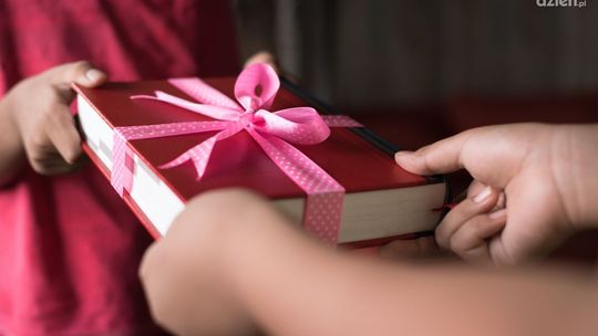 Książka - idealny prezent na święta (i nie tylko)