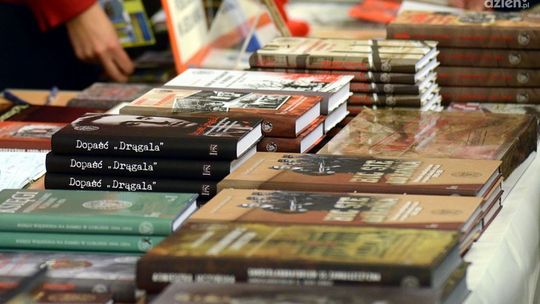 Książki warte 10 tys zł. Zgłoś swoją