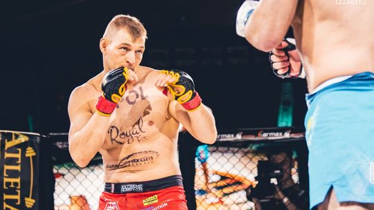 KSW 84 już w sobotę. Powalczy Cezary Kęsik z Cross Fight Radom