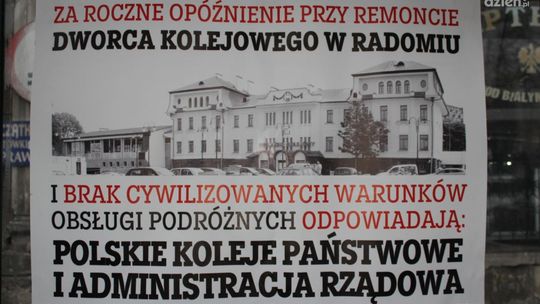 Kto odpowiada za opóźniony remont dworca? Dowiesz się z plakatu