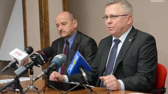 Kukiz 15: Na wojnie PO-PiS cierpią radomianie