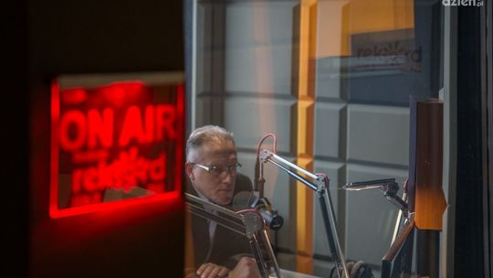 Kulisy porannej rozmowy Radia Rekord z Adamem Bielanem