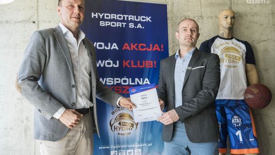 Kup sobie klub! HydroTruck sprzedaje akcje