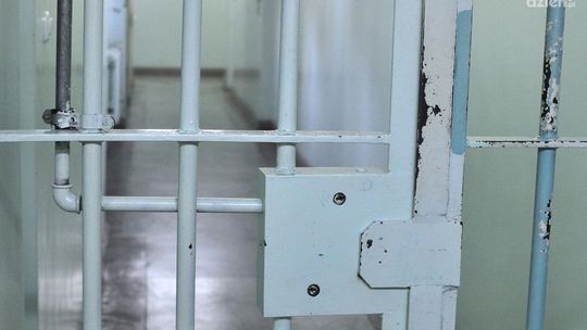 Kupowali alkohol i papierosy skradzioną kartą