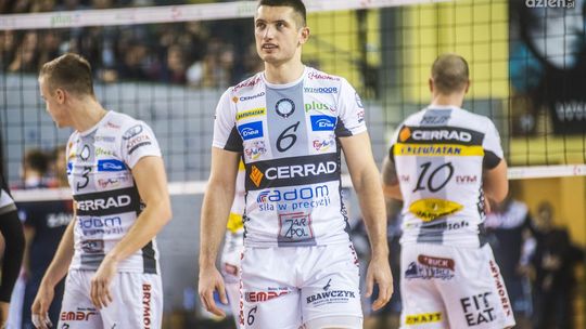 Kurek i spółka rozbili Cerrad