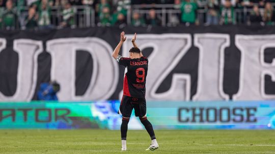Leandro Rossi zakończył piłkarską karierę. Były łzy i masa emocji. Numer "9" zastrzeżony!