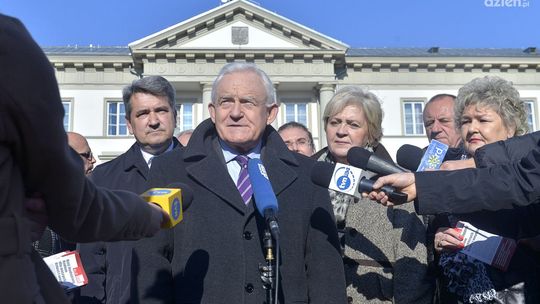 Leszek Miller wsparł radomskie SLD