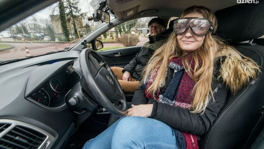 Licealiści sprawdzali, jak jeździ się po "pijaku"