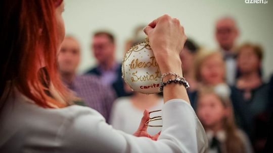 Licytowali bombki. 11. edycja i najwięcej pieniędzy!