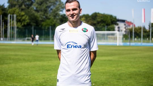 Lider i wicelider tabeli z kompletem punktów. Grała IV liga