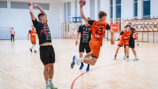 Lider Radom triumfuje w meczu z Wieluniem!