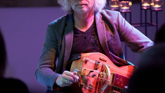 Lira korbowa - konteksty